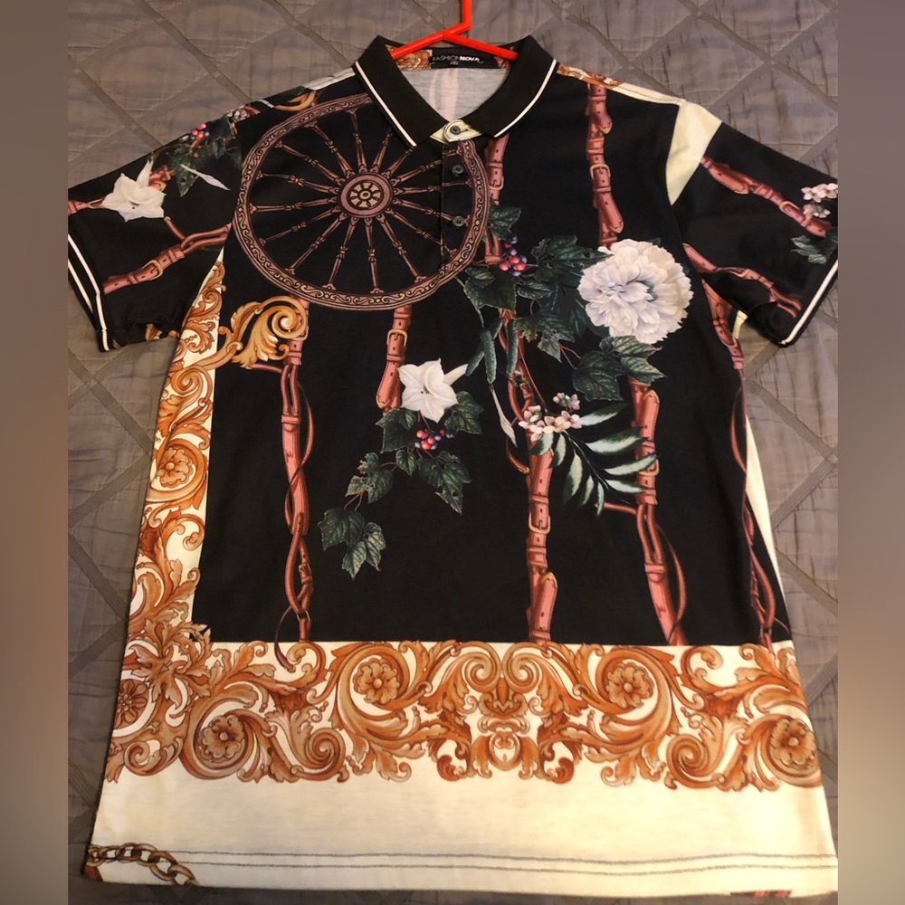 Fashion Nova Men’s Shirt - Size Medium